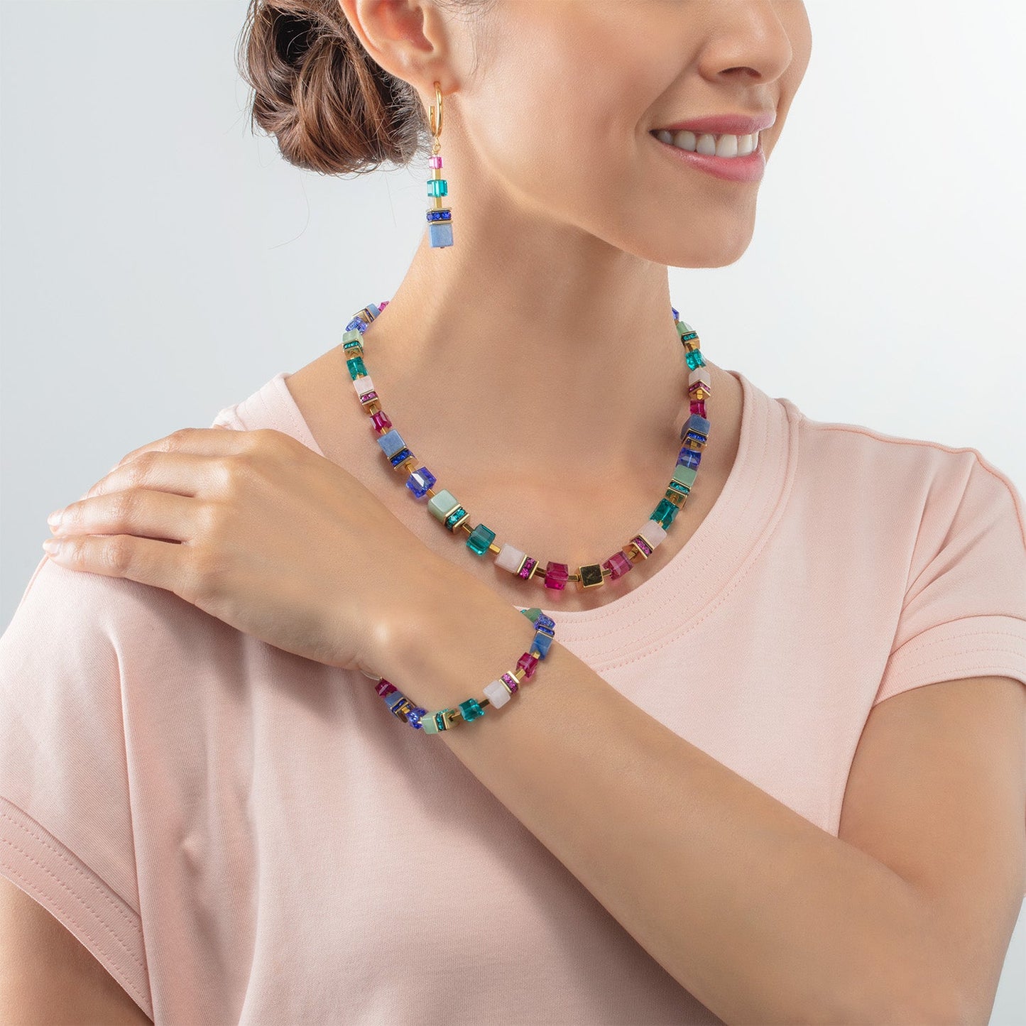 GeoCUBE Precious Statement Necklace Gold-Multicolour