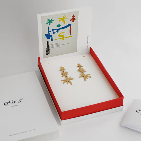 Miro Long Gold Star Earrings