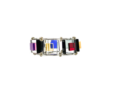 Colorful bracelet with square-shaped links