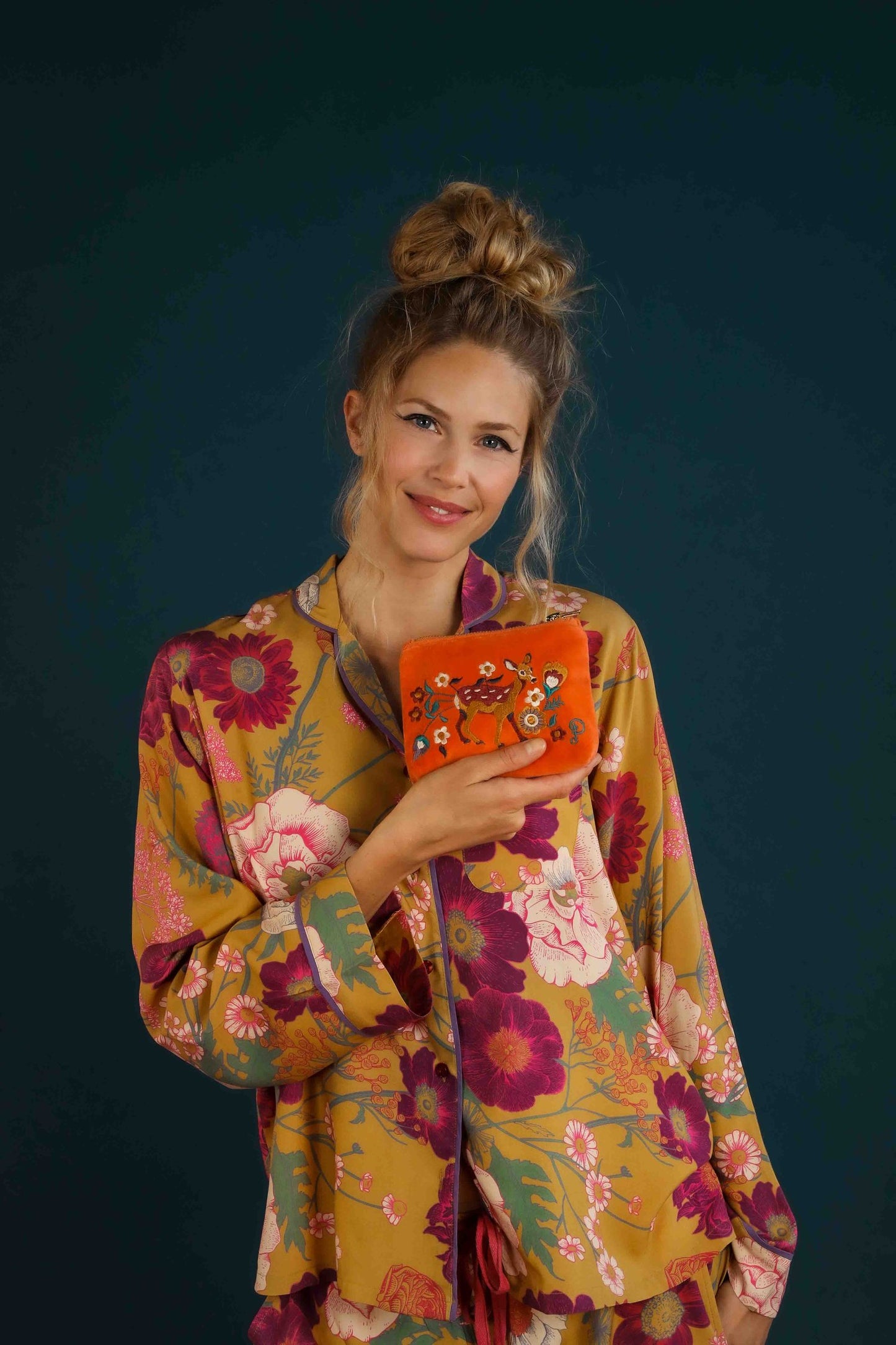 Fawn In Meadow Velvet Mini Pouch