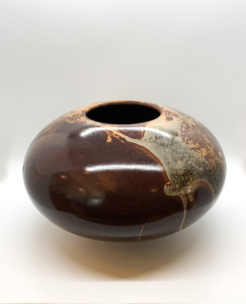 Vase in two tones