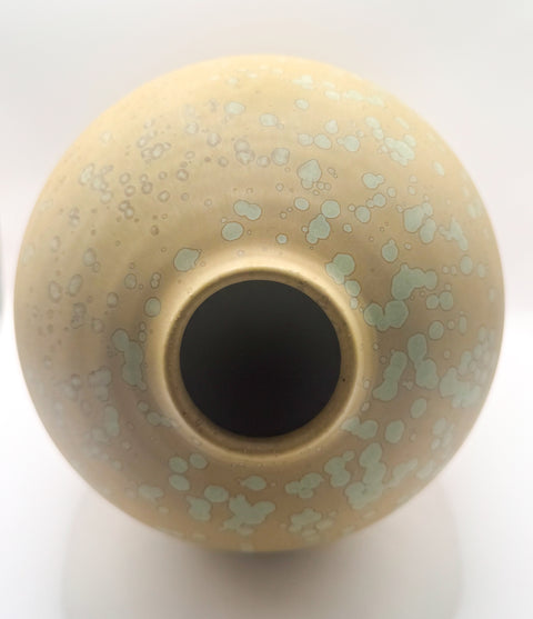 Egg Vase in Green Stardust