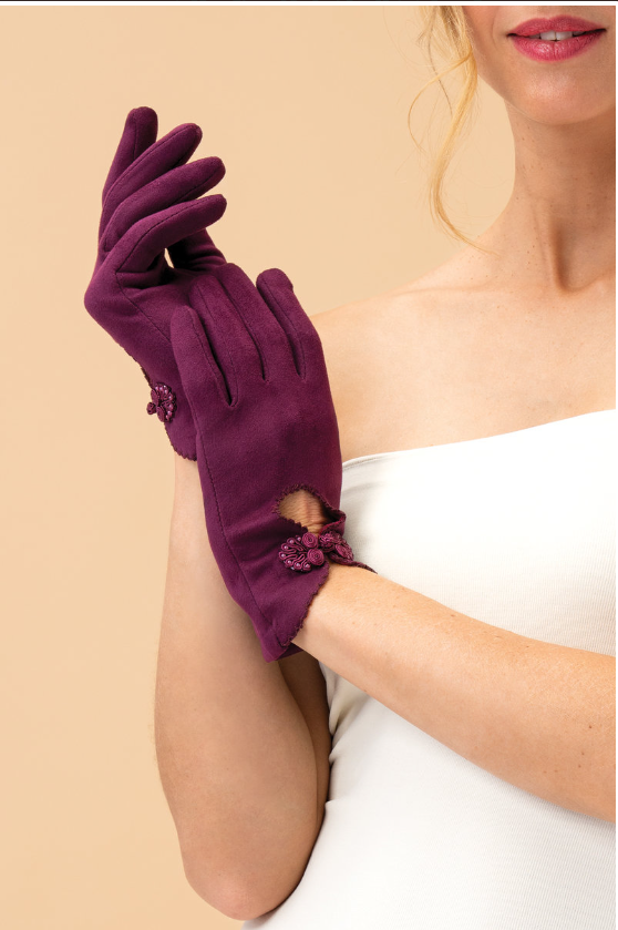 Suki Gloves '23