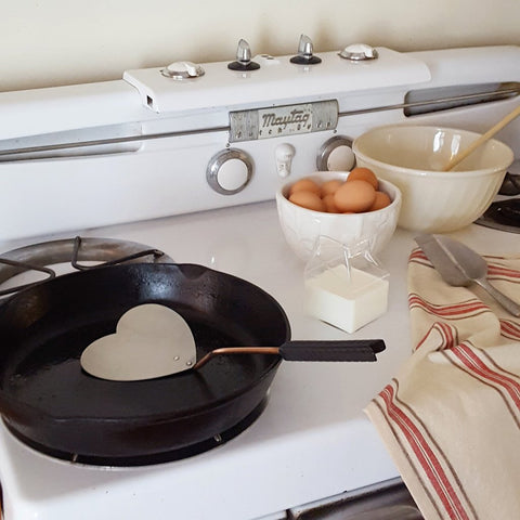 Heart Shaped Pancake Spatula - Mint Museum Store