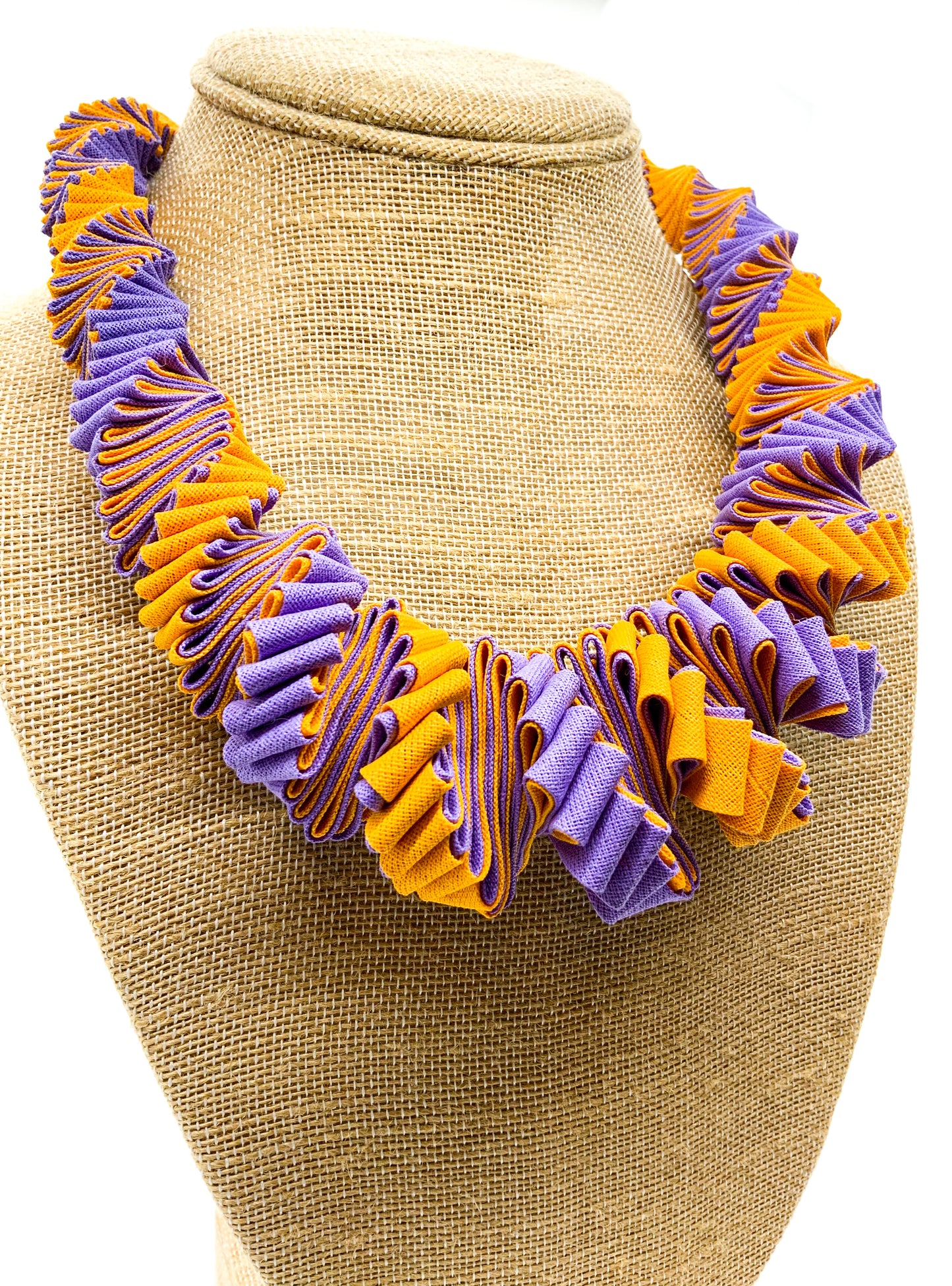 Mini Twister Necklace